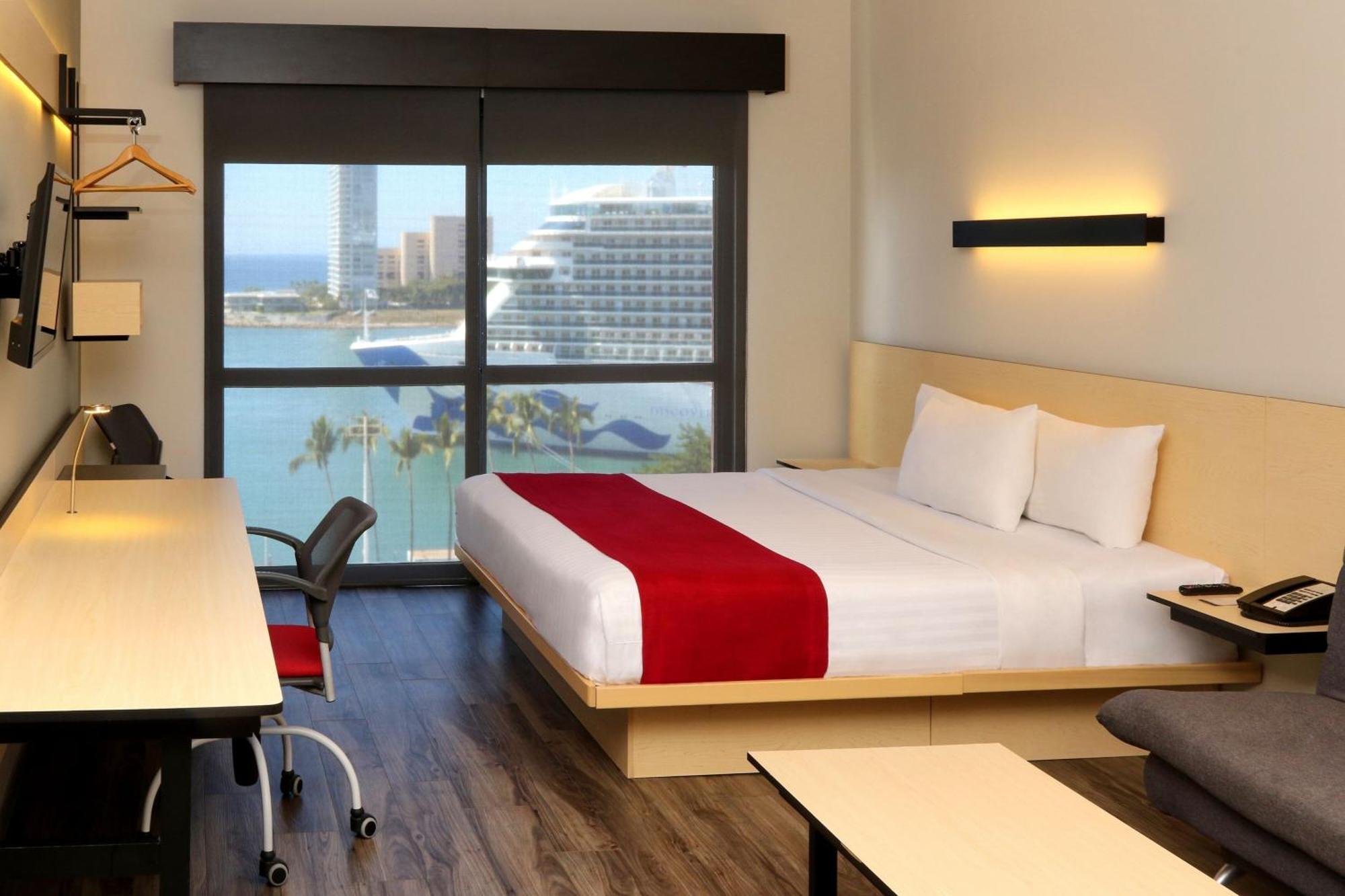 City Express Plus By Marriott Puerto Vallarta Eksteriør bilde